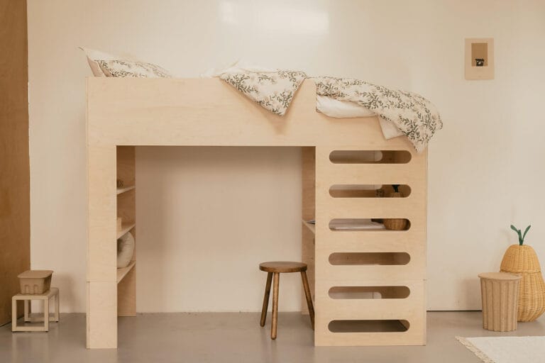 Little-dreamers-hoogslaper-met-bureau-houten-kinderbed (1)
