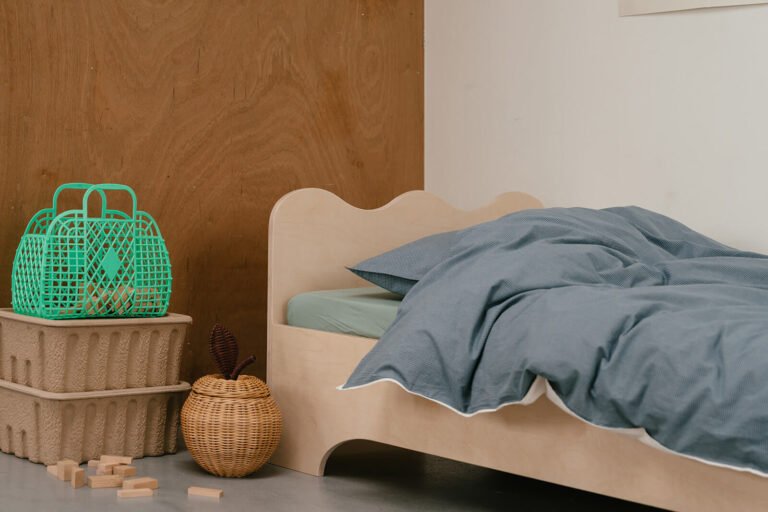 little-dreamers-kinderbed-seff-eenpersoonsbed-200x90cm-kinderbedden-houten-bed (5)